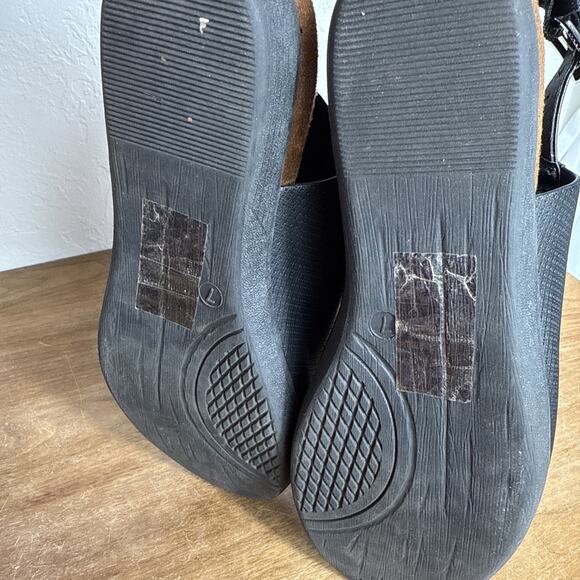 Pierre Dumas Black Slingback Sandals Size 10 Women's Peep Toe Shoes Side Buckle - Picture 9 of 11